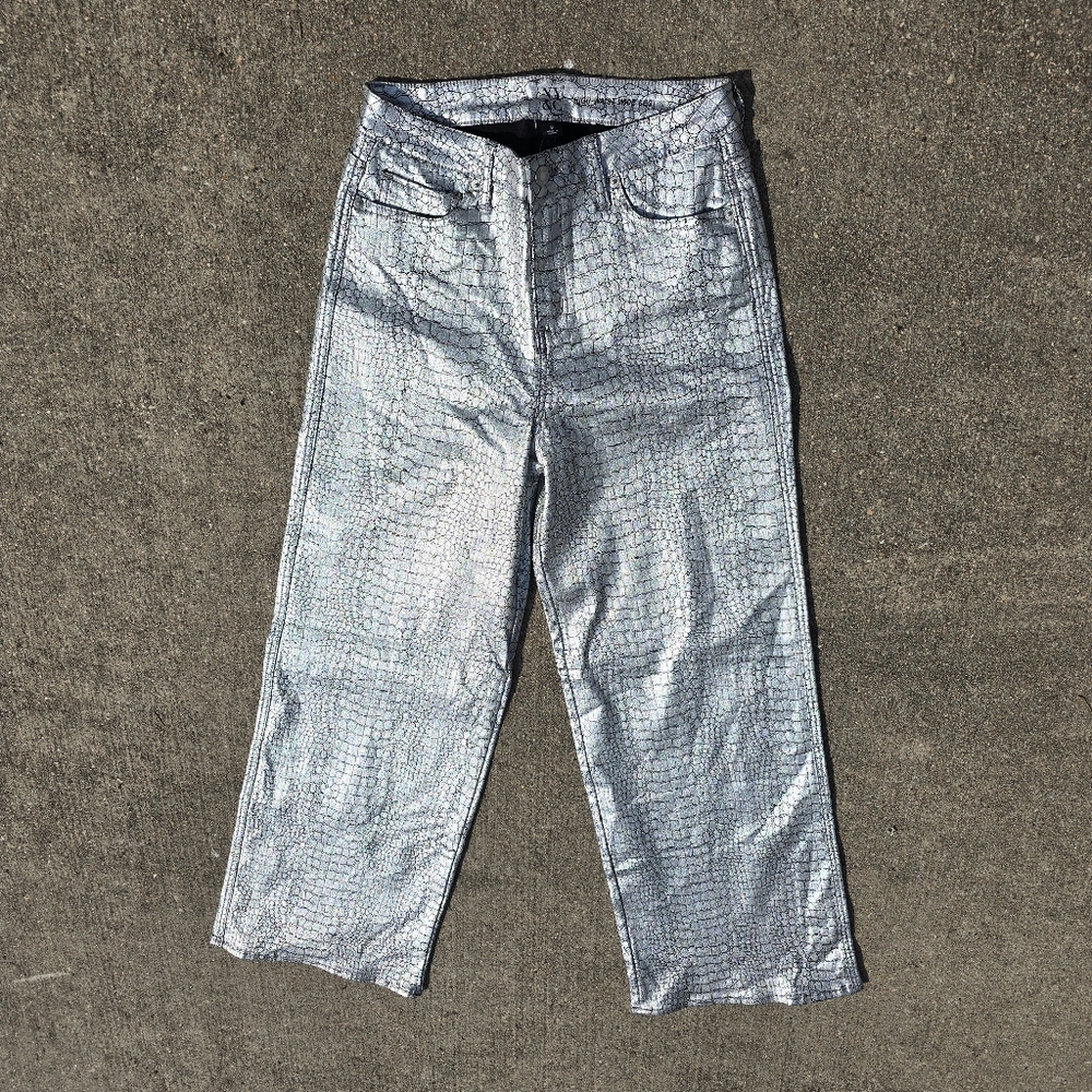 NWT New York and Co Metallic Silver  Reptile Snakeskin Pattern Pants Size 8